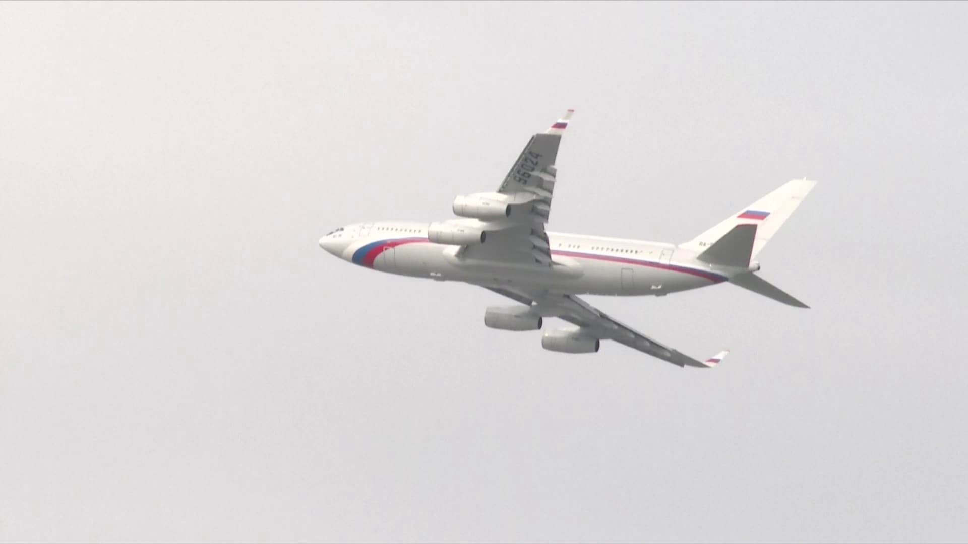 L'avion présidentiel russe, avec Vladimir Poutine à son bord, quitte l'Alaska ce vendredi 15 août.