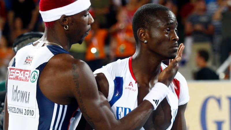 Teddy Tamgho réconforté par Phillips Idowu