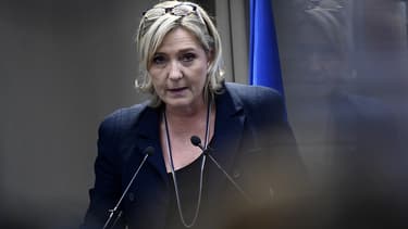Marine Le Pen lors d'un discours à Paris le 9 décembre 2016.
