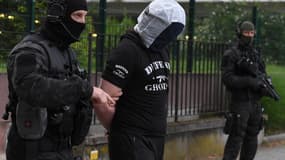 Un homme a été arrêté à Strasbourg dans l'enquête sur l'attaque au couteau à Paris.