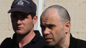 Nikos Maziotis dans une prison proche d'Athènes, en 2011.