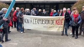 La mobilisation du collectif de soutien à Kélé, jeune homme visé par une obligation de quitter le territoire français, le lundi 2 décembre 2024 à Lyon.