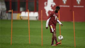 Nicolas Nkoulou obligé de s'entraîner individuellement
