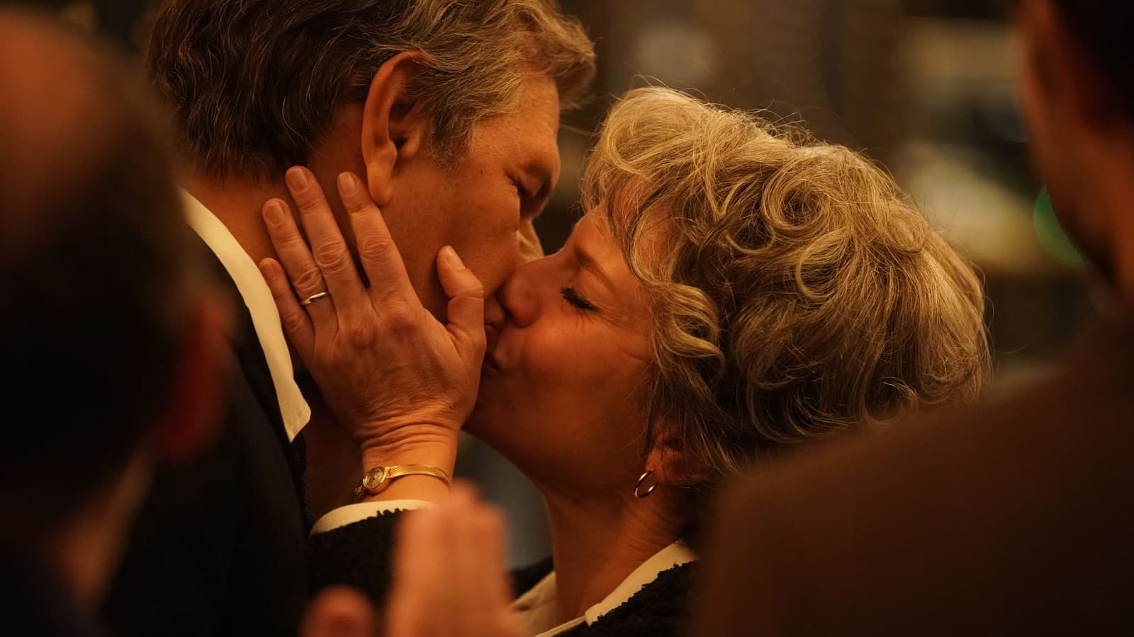 "MOI QUI T'AIMAIS": COMMENT MARINA FOÏS ET ROCHDY ZEM SONT DEVENUS SIMONE SIGNORET ET YVES MONTAND