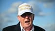 Donald Trump s'adresse aux journalistes avant de monter à bord d'Air Force One dans le New Jersey, le 27 avril 2025.