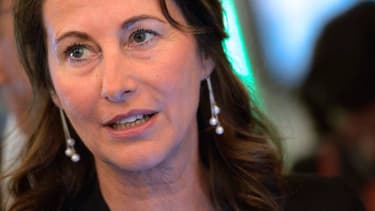 Ségolène Royal estime être en droit "de mettre des idées sur la table"