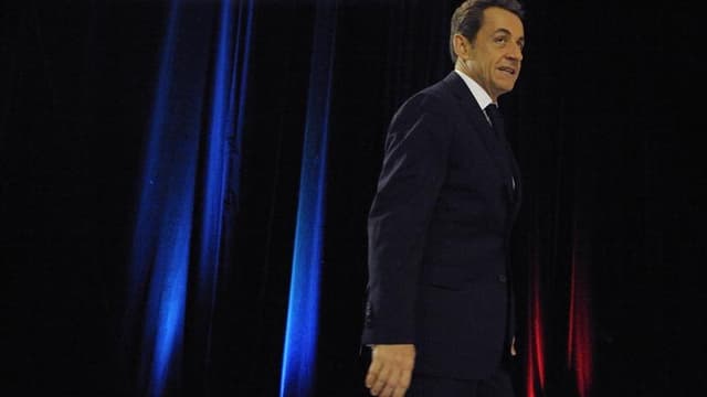 A moins de trois mois de l'élection présidentielle, la guerre psychologique bat son plein autour de la probable candidature de Nicolas Sarkozy, en quête du "coup" politique ou médiatique qui lui permettrait de recoller au candidat socialiste. /Photo prise