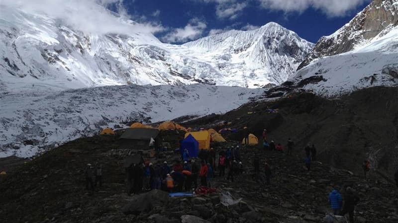 Sept Français figureraient parmi les victimes de l'avalanche au Népal.