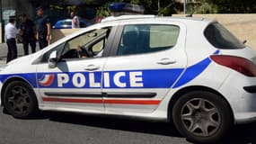 Un camion transportant des parfums et des ordinateurs a été attaqué à la sortie d'entrepots de la marque Rochas. (image d'illustration)