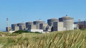 Centrale nucléaire de Gravelines  à côté de Dunkerque