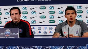 Unai Emery et Thiago Silva (PSG)