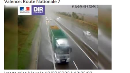 Photo de l'A7 inondée au niveau de Valence le 18 septembre 2023. Photo de l'A7 inondée au niveau de Valence le 18 septembre 2023.