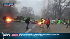 Des gilets jaunes lors d'affrontements avec la police à Paris