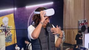 Estelle Denis teste la réalité virtuelle