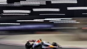 Isack Hadjar (FRA) , sur le circuit de Sakhir, lors du premier jour des essais en Formule 1, le 26 février 2025