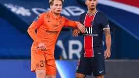 Nicolas Cozza en duel avec le Parisien Thilo Kehrer