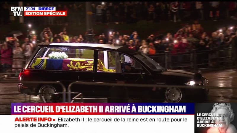 Le cercueil d'Elizabeth II arrive à Buckingham Palace