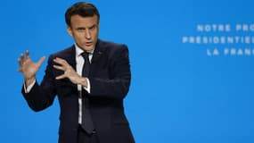 Conférence de presse du président de la République Emmanuel Macron, candidat à sa réélection, à Aubervilliers (Seine-Saint-Denis) le 17 mars 2022 