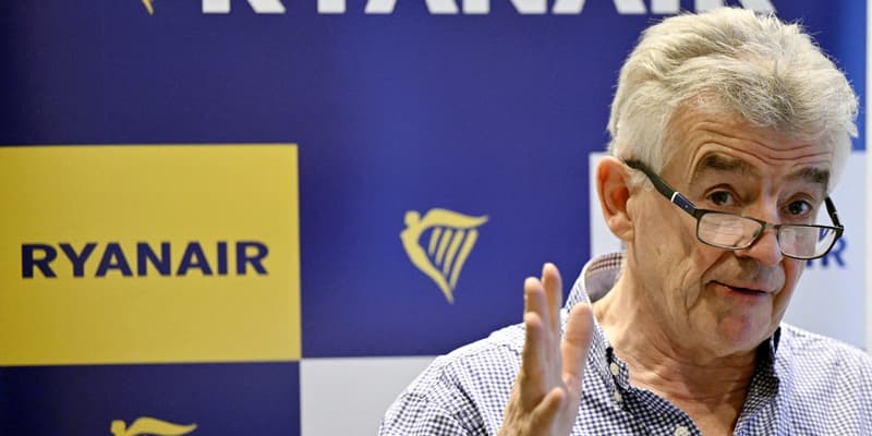 Le directeur général de la compagnie aérienne à bas prix irlandaise Ryanair, Michael O'Leary, lors d'une conférence de presse à Bruxelles le 29 janvier 2025 (photo d'illustration).