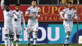Maxime Gonalons, Rachid Ghezzal et Alexandre Lacazette