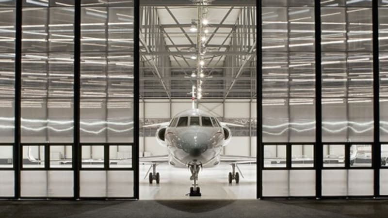 Dassault affirme que ses jets Falcon émettent moins de carbone que le streaming vidéo