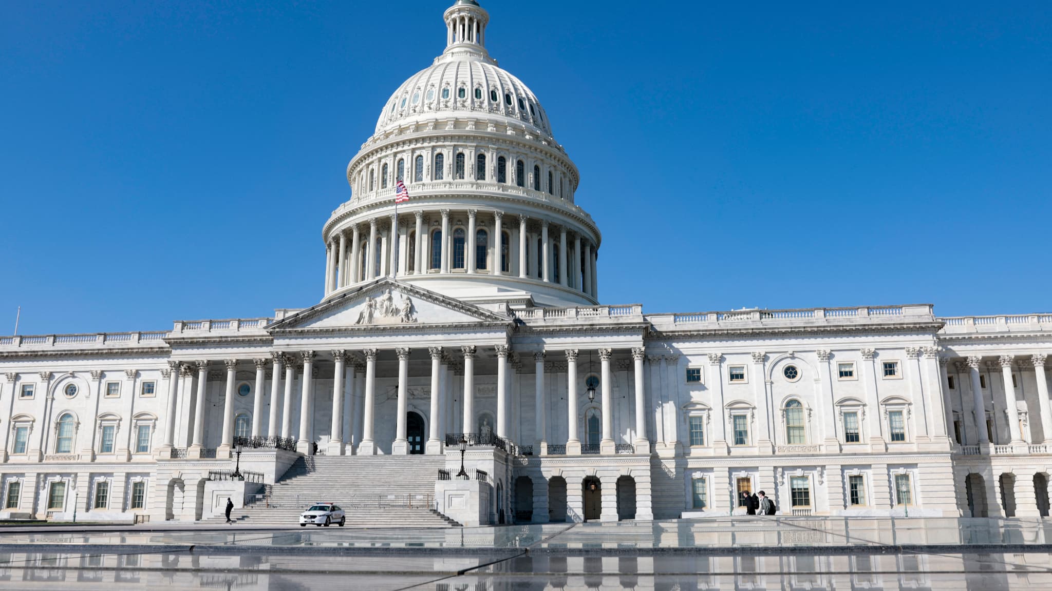 el Senado aprueba un proyecto de ley que revoca la autorización de Washington para hacer la guerra en Irak