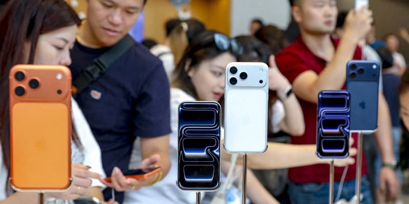 L'iPhone 17 d'Apple a le vent en poupe 