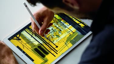 L'alliance avec Apple prévoit que Deloitte mette en place 5000 conseillers stratégiques, chargés d'aider les entreprises à modifier leurs pratiques pour tirer profit des fonctions de l'iPhone, de l'iPad
