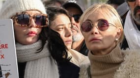 Isabelle Adjani et Emmanuelle Béart  font partie des signataires, ici à Paris le 19 novembre 2023.