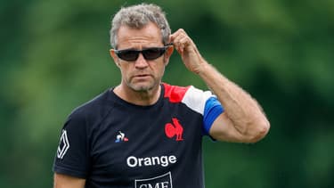 Le sélectionneur du XV de France Fabien Galthié à l'entraînement, 28 juillet 2023