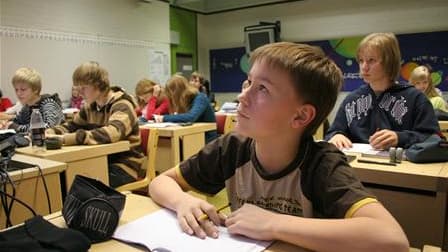 Une centaine de collèges et lycées vont tester à la rentrée prochaine une nouvelle organisation scolaire, faisant la part belle au sport l'après-midi, comme c'est déjà le cas en Allemagne. /Photo d'archives/REUTERS/Agnieszka Flak