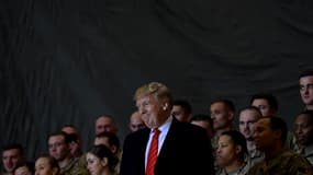 Le président américain Donald Trump parle aux troupes des Etats Unis lors de sa visite surprise en Afghanistan, le 28 novembre 2019
