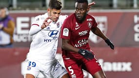 Guimaraes en duel avec le Messin Angban