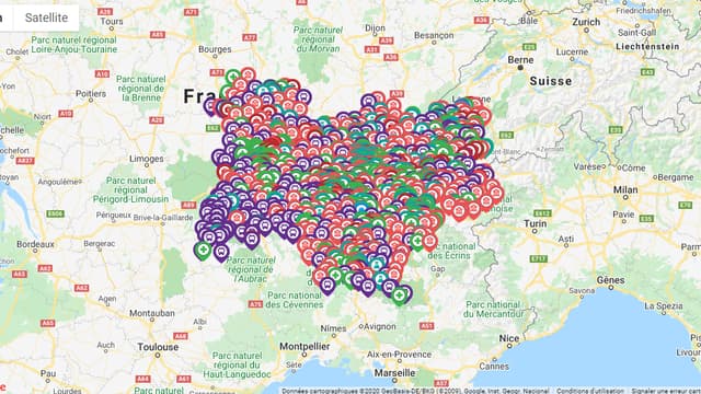 La région Auvergne-Rhône-Alpes propose une carte interactive pour trouver le centre de tests le plus proche de chez soi.