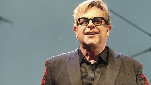 Elton John va sortir ses mémoires