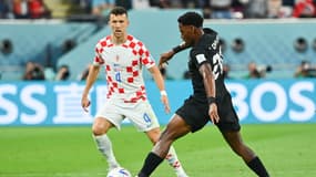 Perisic face à David lors de Croatie-Canada, Coupe du monde 2022