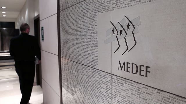 Le Conseil exécutif du Medef se réunit lundi après-midi pour décider ou non de quitter les négociations sur l'assurance chômage.
