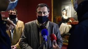 Louis Aliot s'exprime depuis le musée Hyacinthe-Rigaud, ouvert, le 9 février 2021 à Perpignan