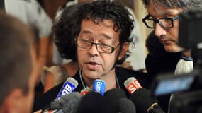 Nicolas Bonnemaison à la sortie de son acquittement en juin 2014