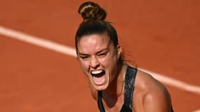 La Grecque Maria Sakkari après son succès en 8e contre l'Américaine Sofia Kenin, le 7 juin 2021 à Roland-Garros