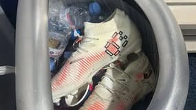 Les chaussures de Marc Cucurella à la poubelle, le 8 décembre 2024