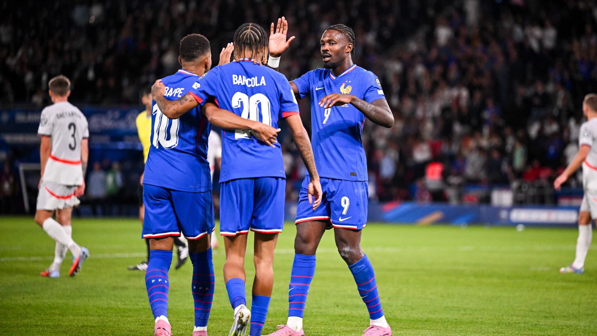 FRANCE-ISLANDE: "QUE DES JOUEURS QUI VEULENT BIEN FAIRE", DANIEL RIOLO EXPLIQUE POURQUOI IL NE S’EST "PAS ENNUYÉ" DEVANT LES BLEUS, CONTRAIREMENT AUX PRÉCÉDENTS "FILMS D’HORREUR"