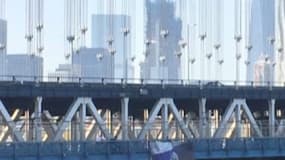 Une bannière pro-Poutine a été déployée sur un pont de New York, le 6 octobre. 