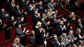 Marine Le Pen et son groupe à l'Assemblée nationale le 12 janvier 2023 