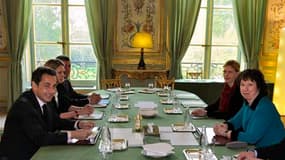 Nicolas Sarkozy a invité vendredi Catherine Ashton, la Haute représentante de l'Union européenne pour la politique étrangère, à agir sans attendre systématiquement l'accord des 27. /Photo prise le 16 avril 2010/REUTERS/Philippe Wojazer