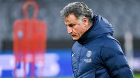 L'entraîneur du Paris Saint-Germain Christophe Galtier vit une saison particulièrement éprouvante à Paris