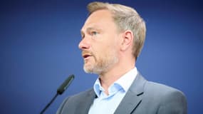 Le ministre des Finances allemand Christian Lindner lors d'une conférence de presse à Berlin, le 27 juillet 2022