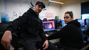 Les fondateurs de la  Karmine Corp, Kamel "Kameto" Kebir et Amine "Prime" Mekri posent à Paris, le 12 mai 2021 