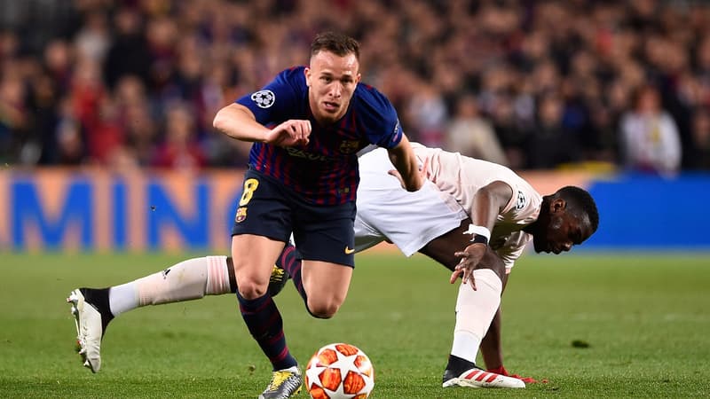 Arthur Melo, vit un rêve en jouant avec Lionel Messi à Barcelone.