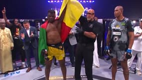 Francis Ngannou vainqueur de Renan Ferreira au PFL, pour son grand retour au MMA, 19 octobre 2024 à Riyad